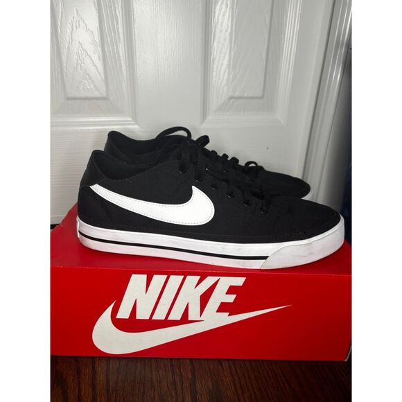 Nike Other - Nike Charge Sneaker - Men's